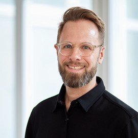 class="mod-about__img"