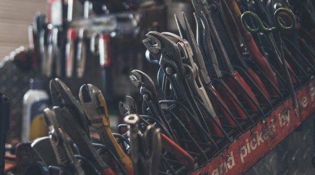 class="post-card__img"